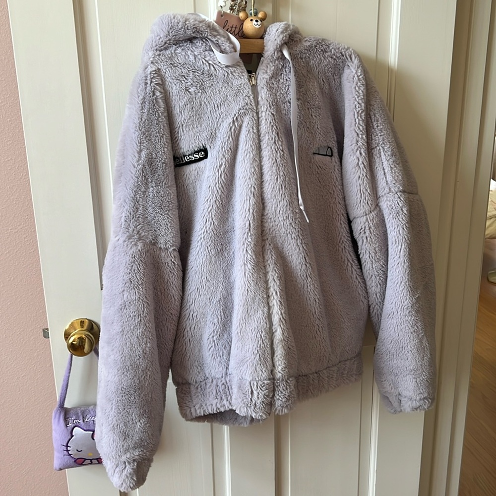 Ellesse - NWOT - US 2 - light purple hoodie